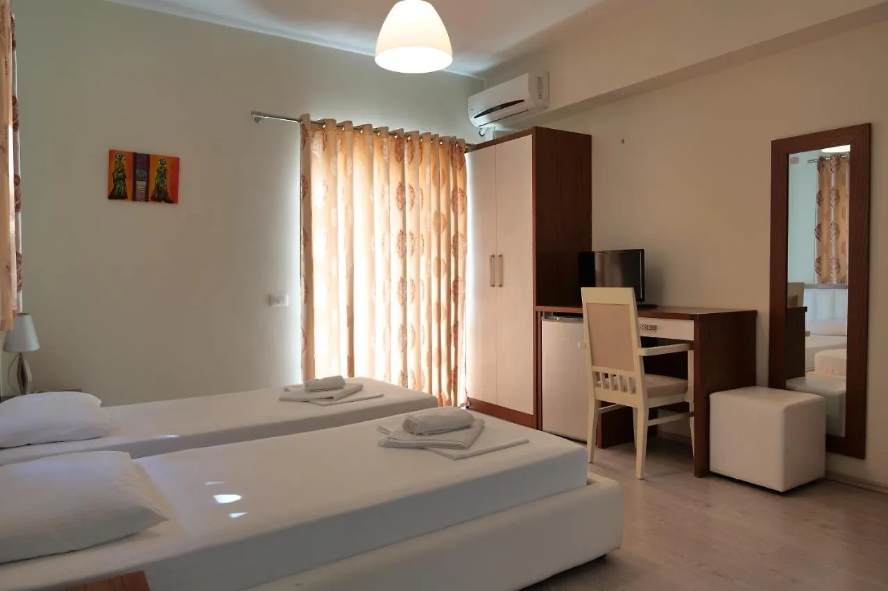 Prive City Hotel Sarande