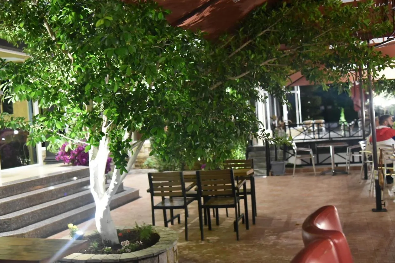 Prive City Hotel Sarande