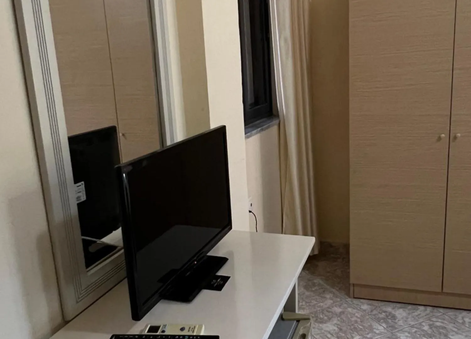 Prive City Hotel Sarande
