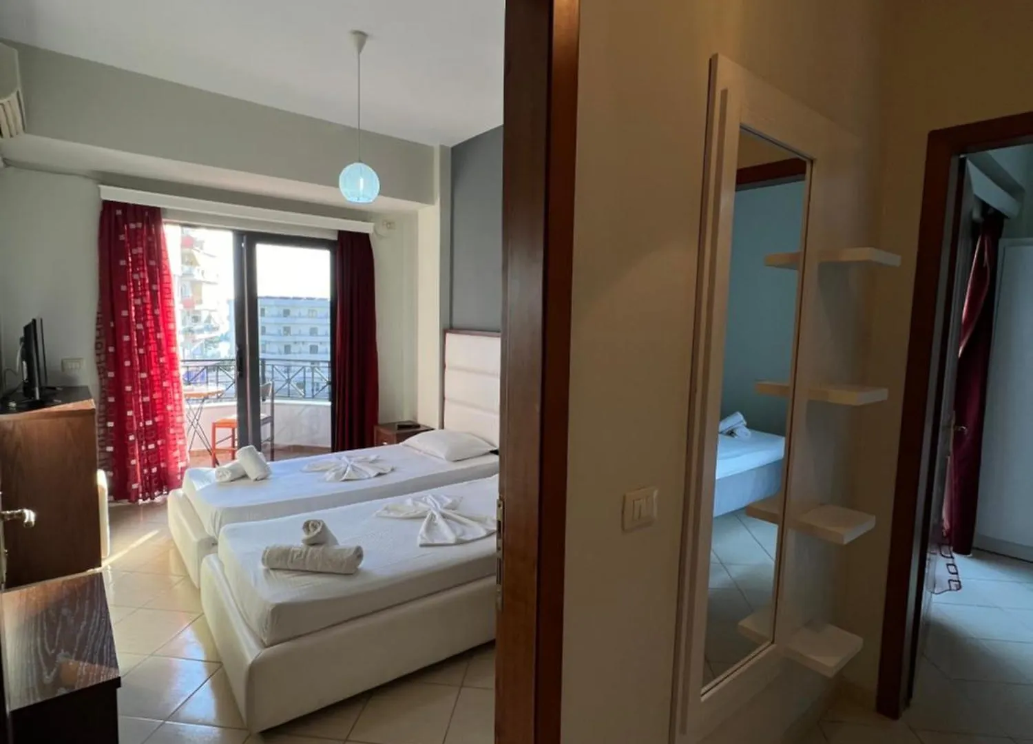 Prive City Hotel Sarande Albania
